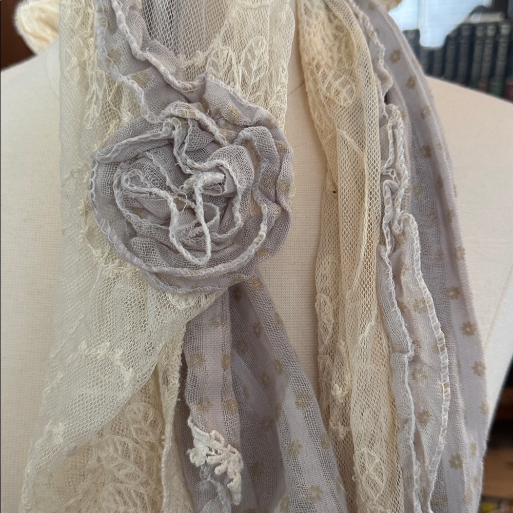 Colorful Geometric Pattern Lightweight Scarf - image 1